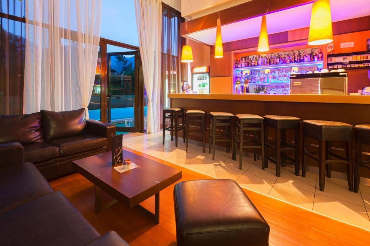 Apartments B06 In Terra Complex Ράζλογκ Εξωτερικό φωτογραφία